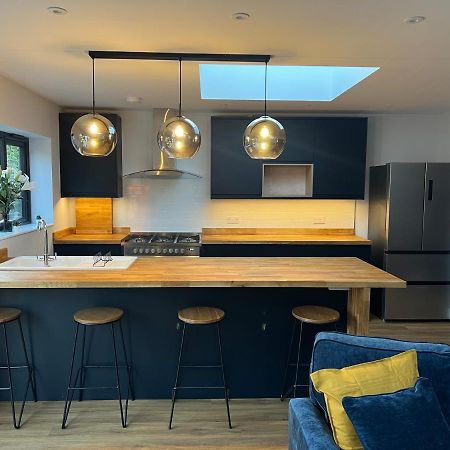 3 Bed Luxury Open Plan Living Villa Rayleigh Exteriör bild